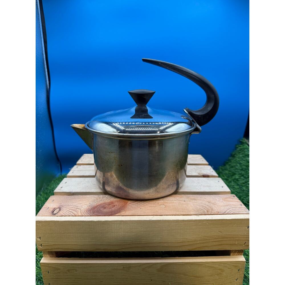 Farberware 2 Quart Widemouth Tea Kettle-Mid Century Swoop Curve Handle